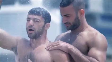 hombres desnudos en la ducha|Ducha Hombres Videos Porno Gay